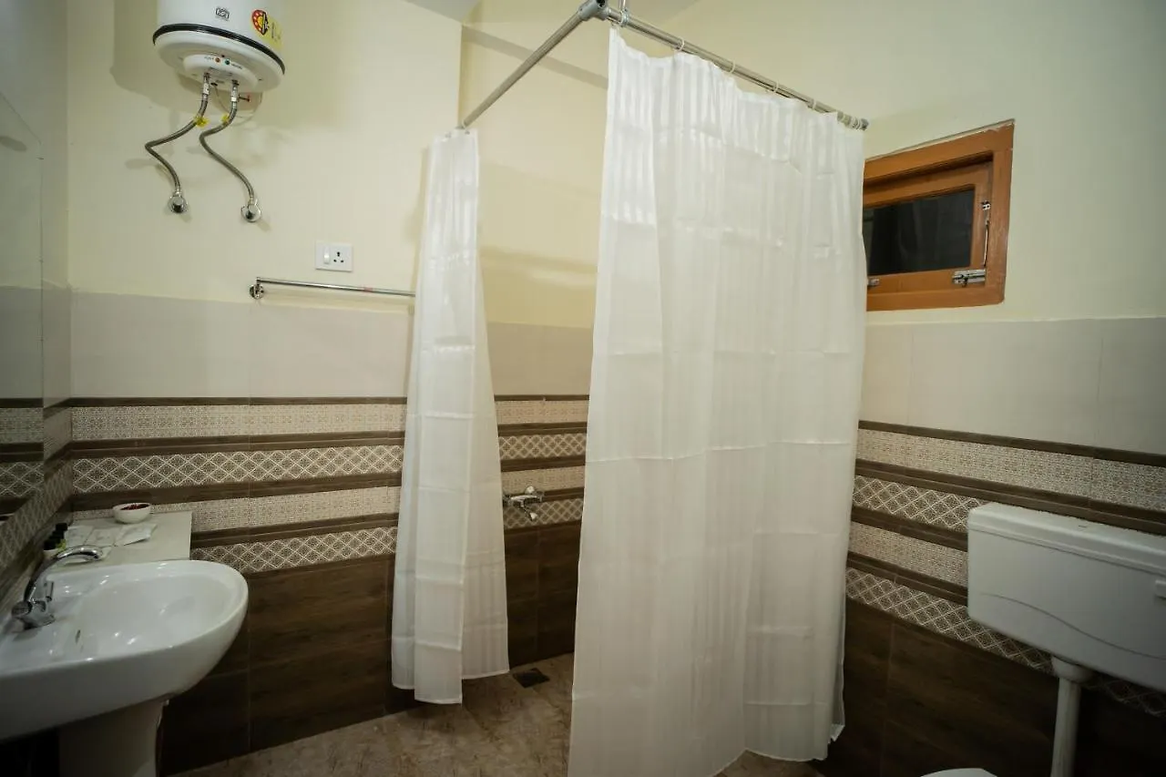 Hassan Valley Retreat Kufri Bed & Breakfast