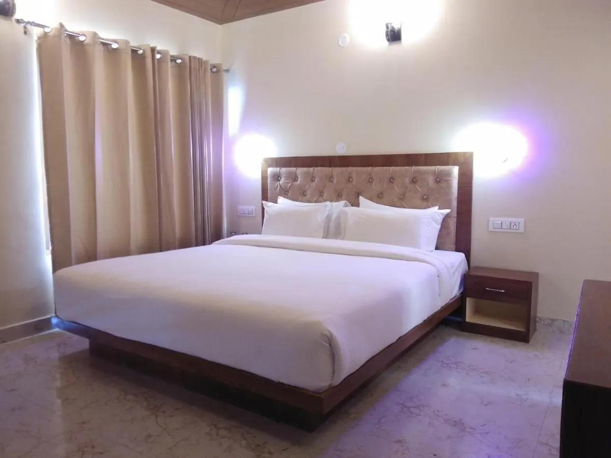 Hassan Valley Retreat Kufri